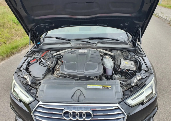 Audi A4 cena 107000 przebieg: 65505, rok produkcji 2019 z Myszków małe 79